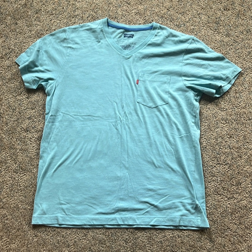 Light blue Levi t-shirt with pocket size large